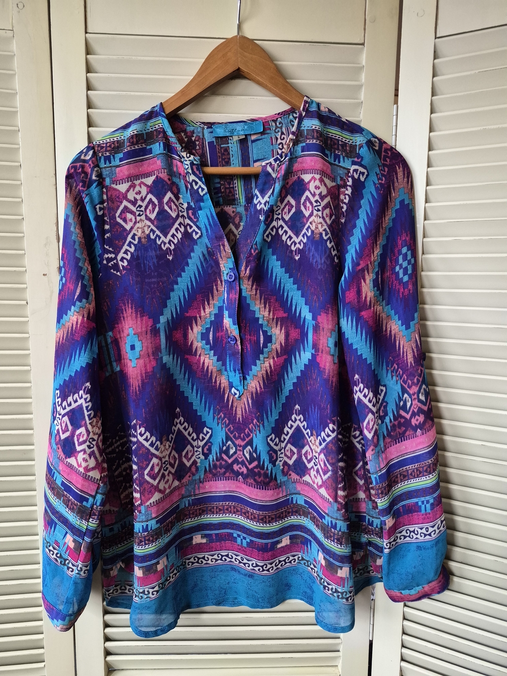 Buttons Brand Colorful Sheer Blouse Size Small